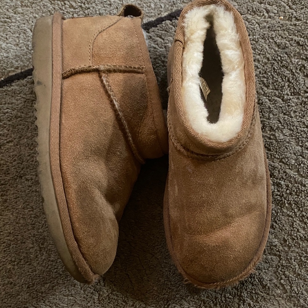 Uggs ultra mini